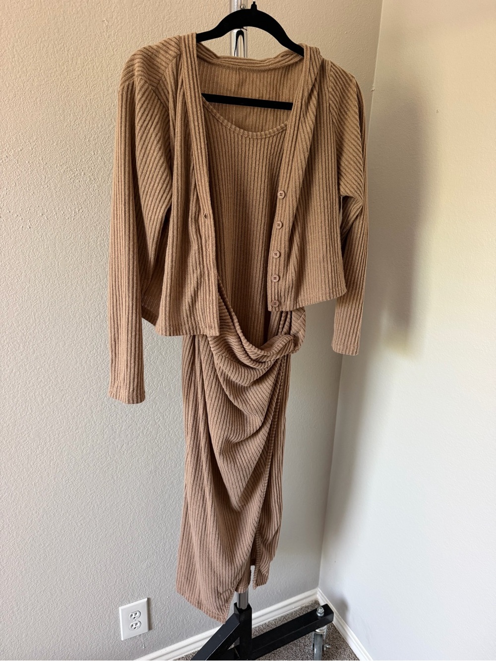 SHEIN Beige Ribbed Maxi Skirt Set